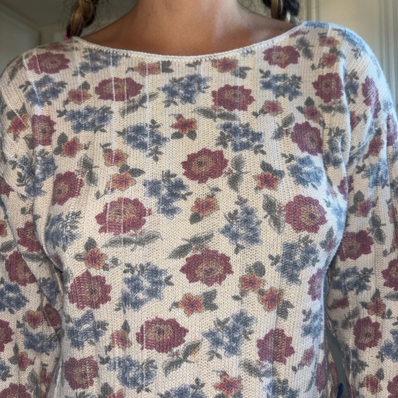 Top - Picture 4 of 9